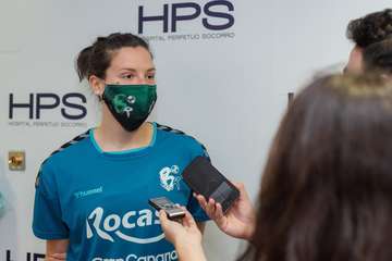 Iara Grosso pasó este viernes el reconocimiento médico junto a otras compañeras del equipo/TA/Acfi Press.